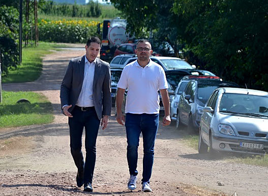Министар пољопривреде Недимовић посетио газдинство Славка Јањатова